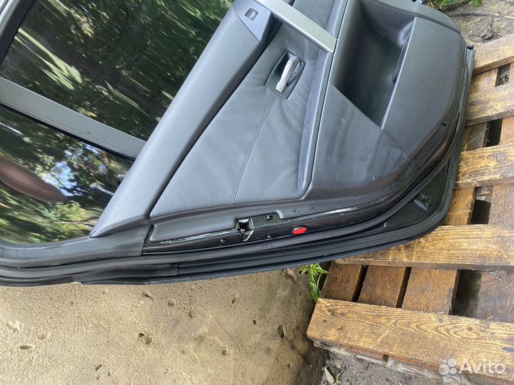 Задняя левая дверь BMW e60/61