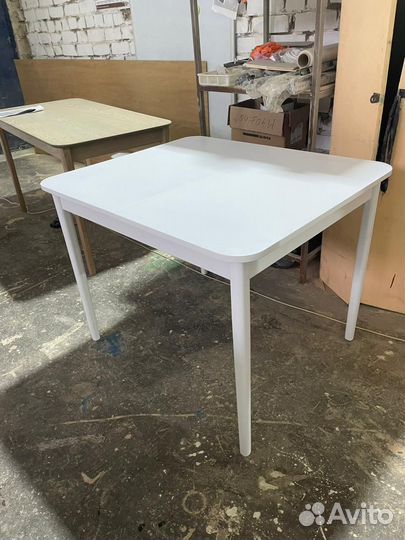 Стол кухонный раздвижной белый