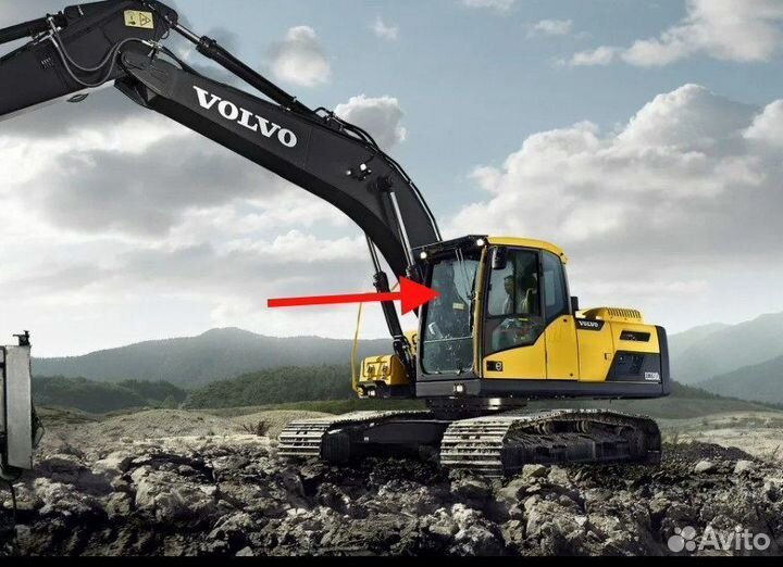 Стекло лобовое верхнее на экскаватор Volvo EC 220