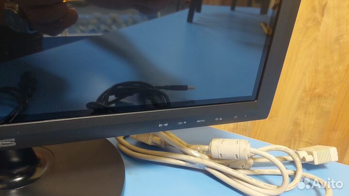 Монитор Asus VT207N (сенсорный) 19.5