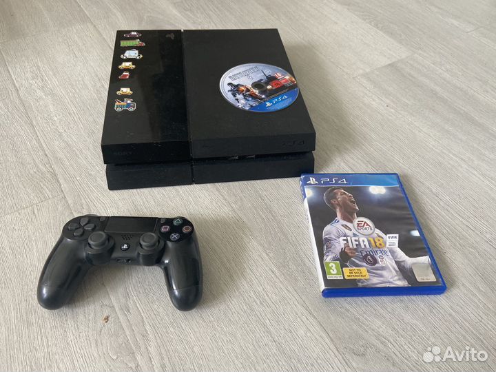 Sony PS4 fat 1 оригинальный геймпад + 2 диска