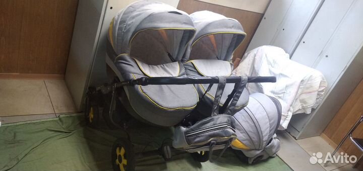 Коляска для двойни