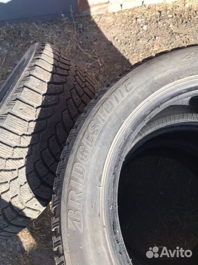 Bridgestone Blizzak Spike-01 205/55 R16