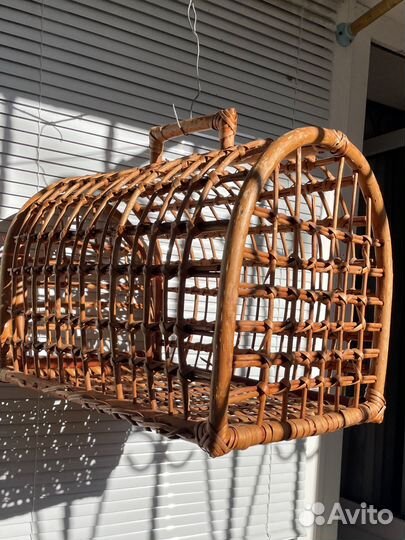 Клетка переноска из виноградной лозы