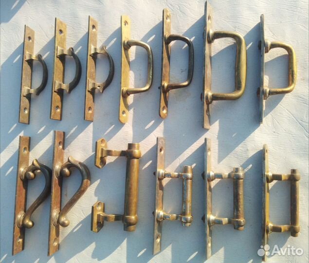 Старинные оконные ручки