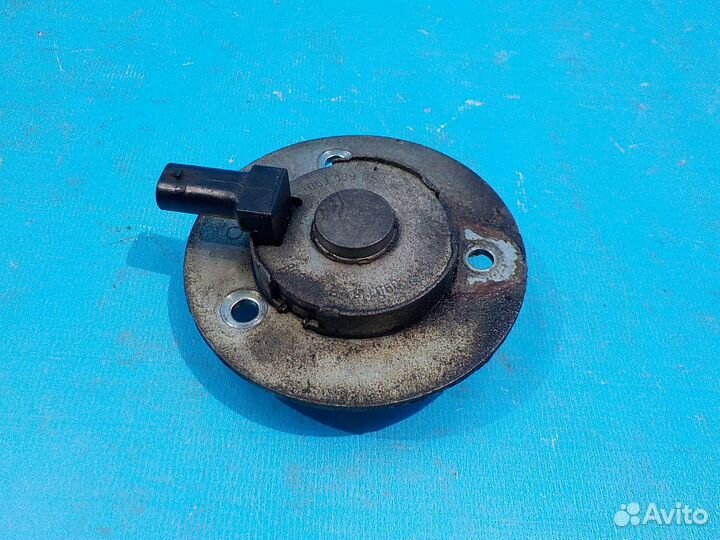 Клапан изменения фаз грм skoda Octavia A5 (1Z) 2004-2013