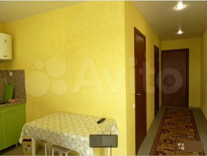 Комната 35 м², 1/3 эт.