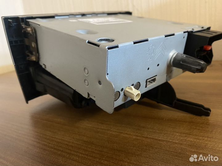 Магнитола штатная peugeot 408, 308