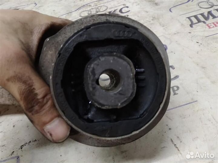 Рычаг передний нижний правый задний Audi Q5