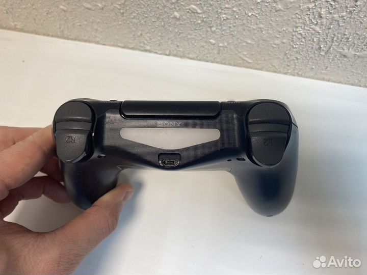 Sony dualshock 4 v2 оригинал