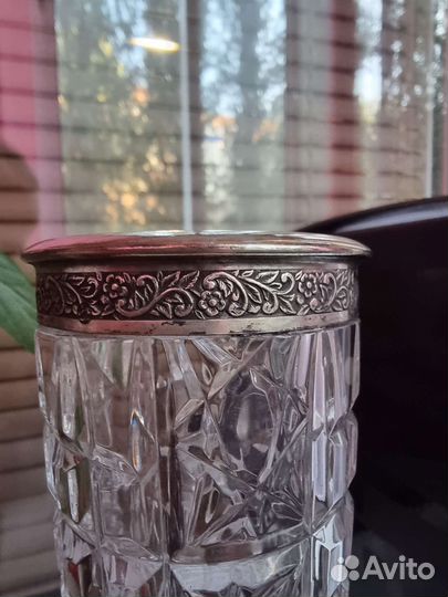 Ваза хрустальная с мельхиором