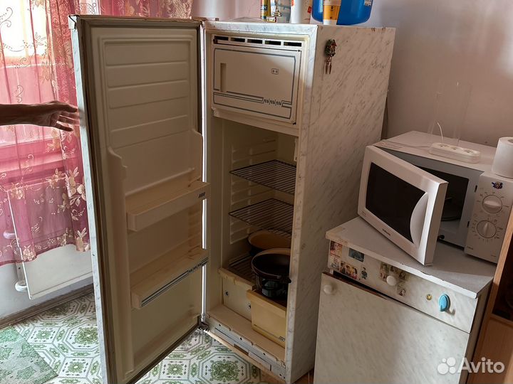 Холодильник бу