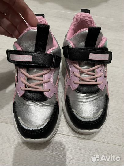 Кроссовки для девочки