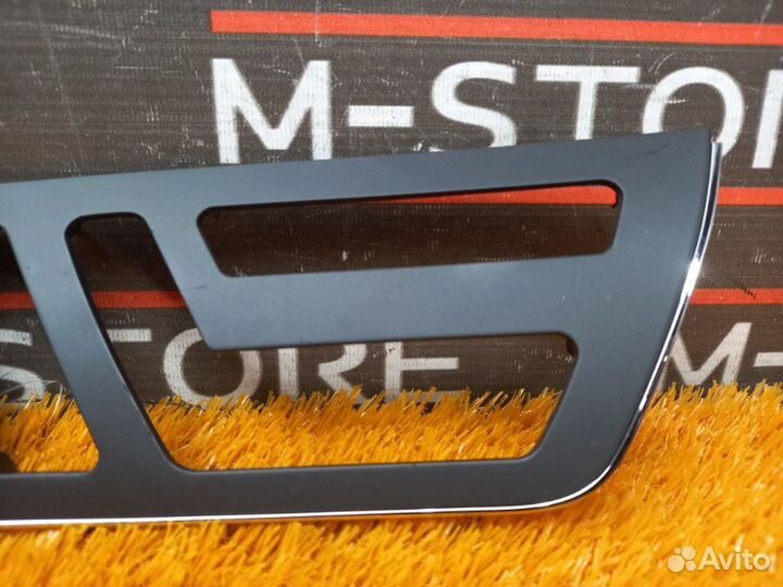 Ручка двери внутренняя передняя левая