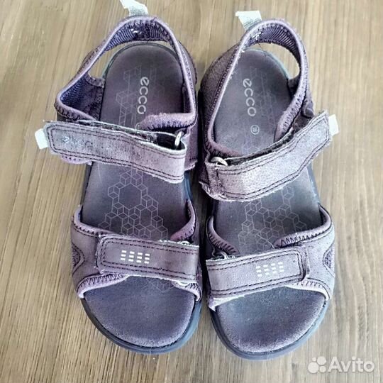 Босоножки для девочки ecco