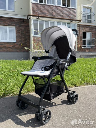 Прогулочная коляска Chicco