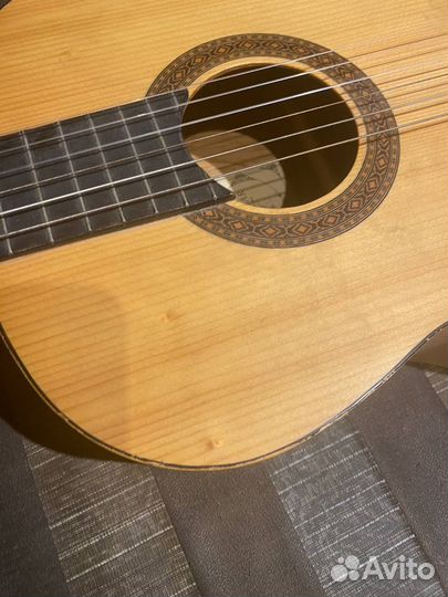 Классическая гитара cremona