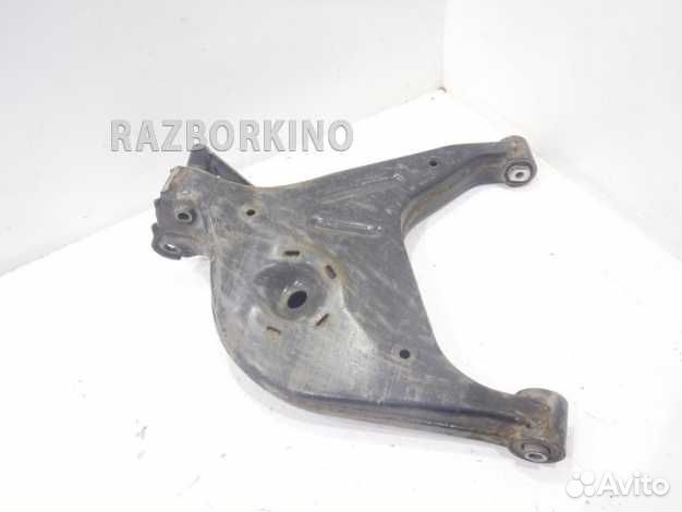 Рычаг задний нижний правый