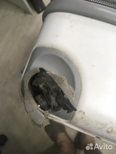 Ремонт чемоданов и сумок на колесах