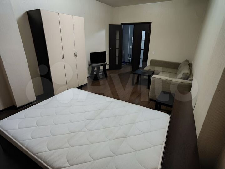 1-к. квартира, 48 м², 7/18 эт.