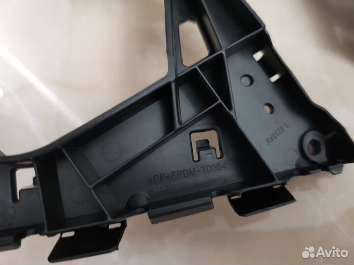 Кронштейн перед. бампера Опель Астра Н 2шт к-кт