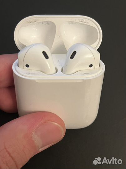 Airpods 1