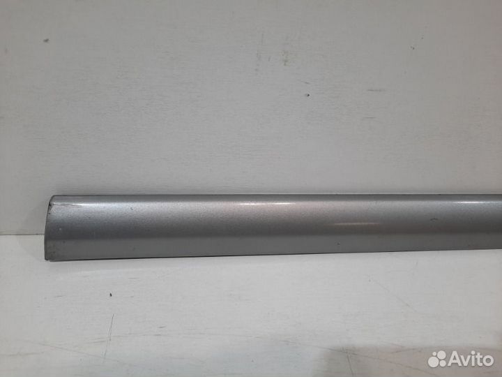 Накладка двери передняя правая Nissan Note E11