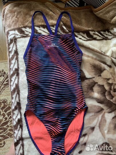 Купальник слитный для девочки 12-14лет и халат