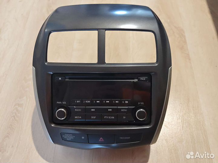 Магнитола 8701А495 рамка с asx 1 рестайлинг