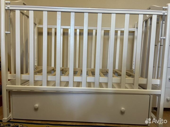 Детская кроватка