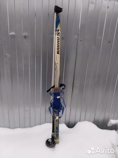 Продам лыжи детские