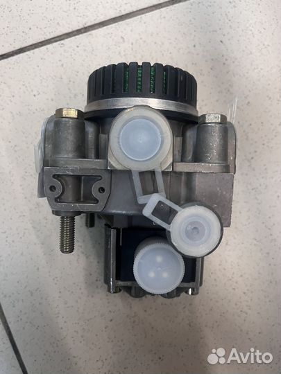 Кран ABS DAF/RVI/fruehauf/schmitz