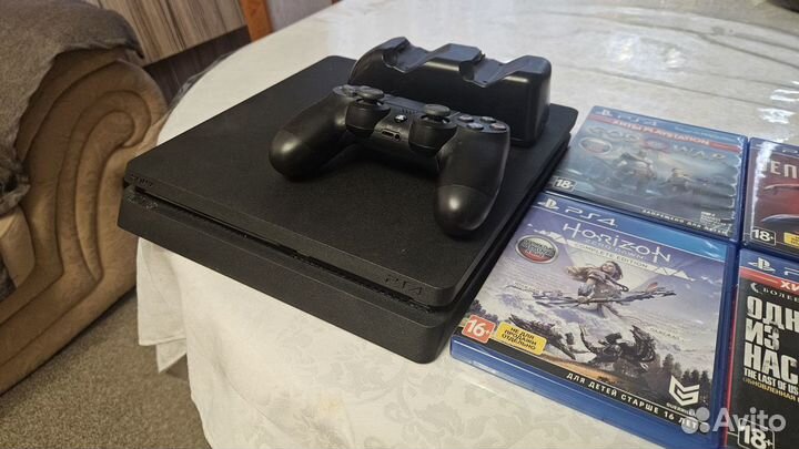 Sony PS4 slim 1tb