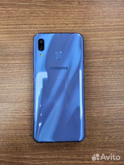 Samsung Galaxy A30, 3/32 ГБ