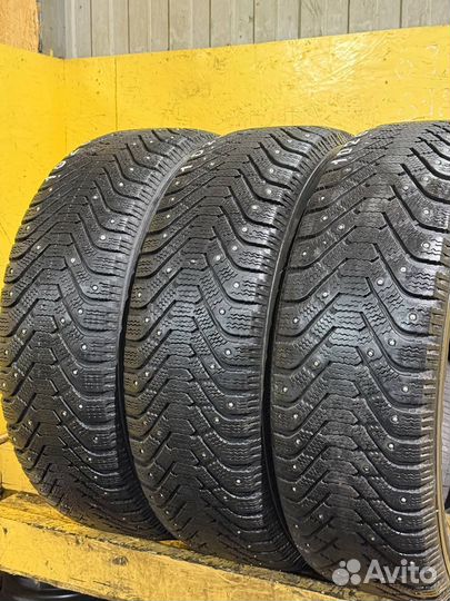 Goodyear UltraGrip 500 235/60 R18 107T