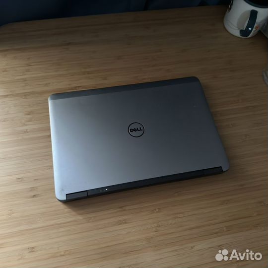 Компактный Dell i5 12.5