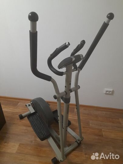 Эллиптический тренажер torneo