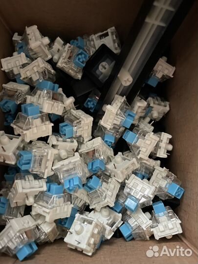 Синие свитчи blue switch около 50шт