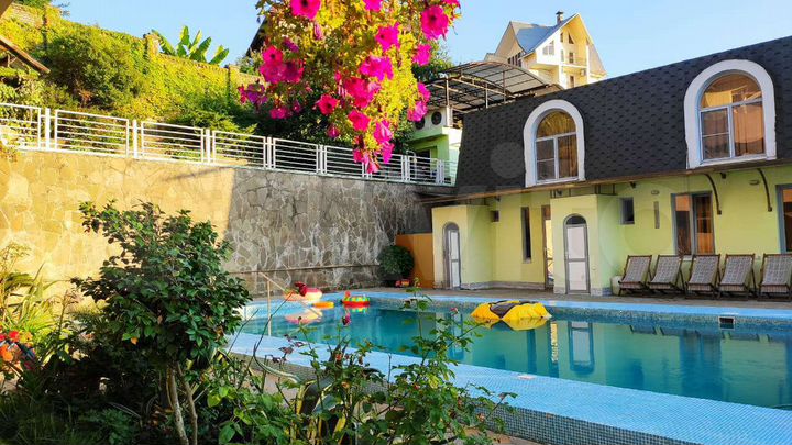 Комната 40 м², 2/4 эт.