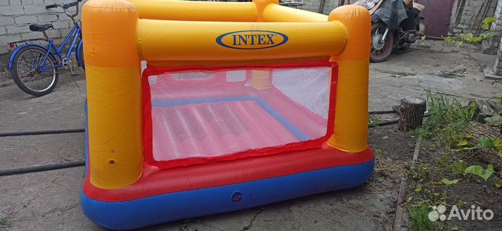 Надувной игровой батут