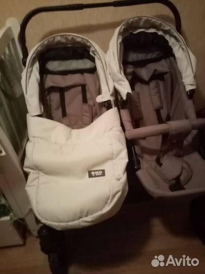 Коляска для двойни и для погодак