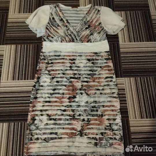 Платье женское 46 48