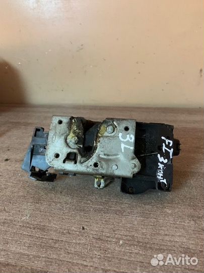 Замок задний левый Focus 1