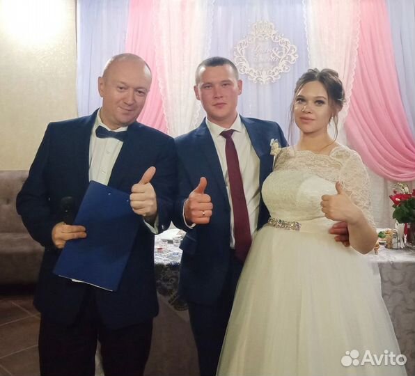 Ведущий, диджей, артисты, живой вокал, декор зала