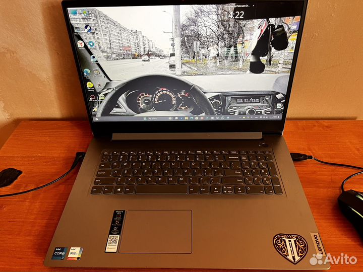 Ноутбук lenovo