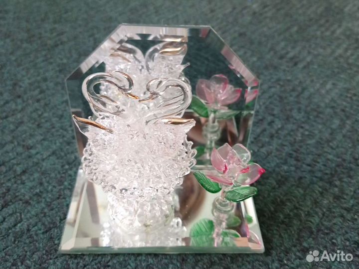 Статуэтки, сувениры, копилки