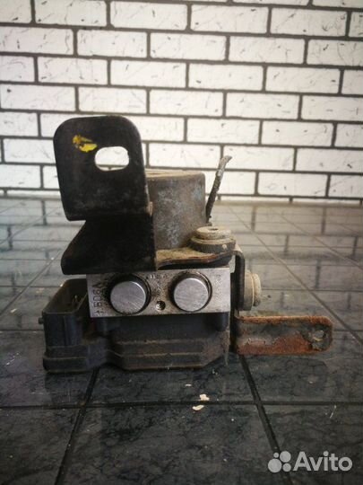 Блок абс (Насос) Ssangyong Actyon New D20DTF 2011