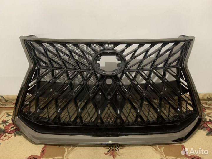 Решетка на lexus 570