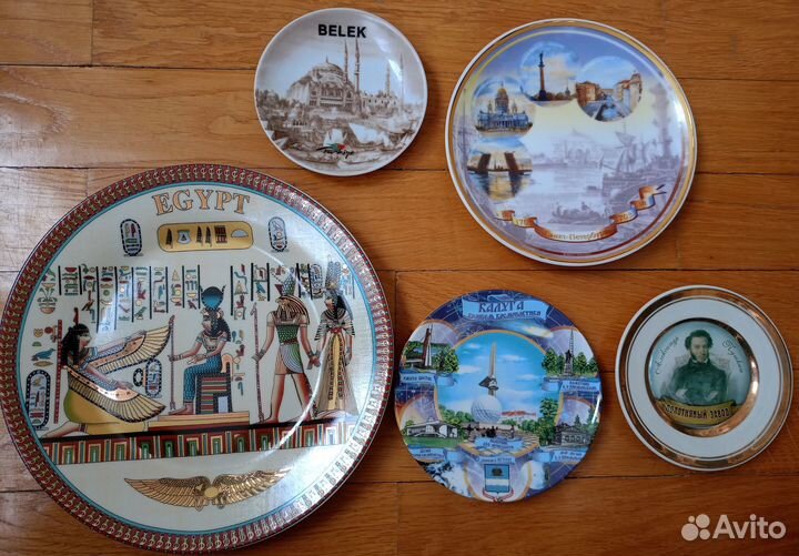 Декоративные тарелки с подставками