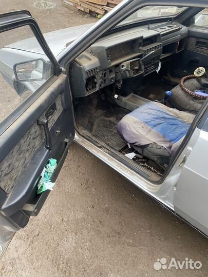 В разборе ваз 21099 инжектор